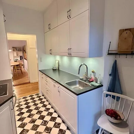 Cozy For 2 In Appartement Århus