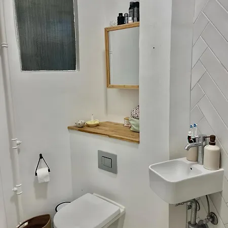Appartement Cozy For 2 In *